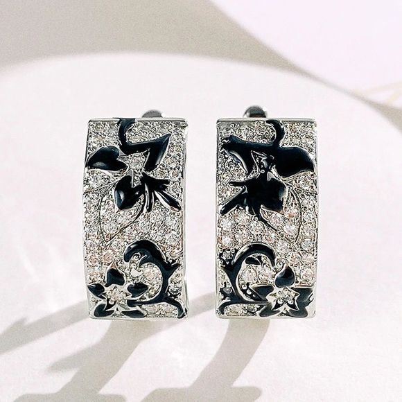 🖤 Gorgeous Sterling Silver  Black &White Micro Pave Floral Earrings - Picture 12 of 13